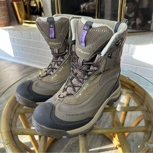 Columbia Women's Winter Boots - Brown and Purple